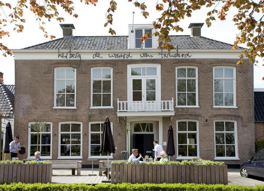 \u00BFQu\u00E9 aeropuertos son los m\u00E1s cercanos a Aeropuerto de \u00C1msterdam-Schiphol? Hotel Ternaard Exterior foto